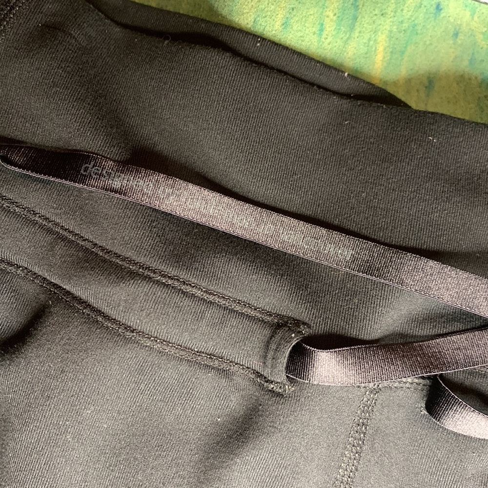 Lululemon Drawstring Shorts. - image 5